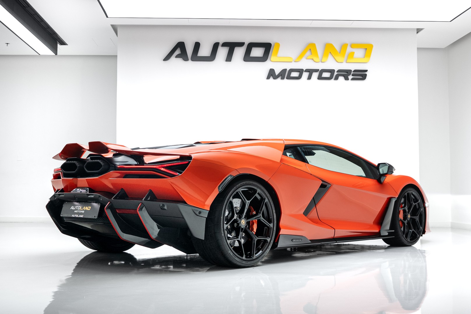 2025 LAMBORGHINI REVUELTO | FULL CARBON FIBER | STUNNING SPEC | SONUS FABER AUDIO SYSTEM 